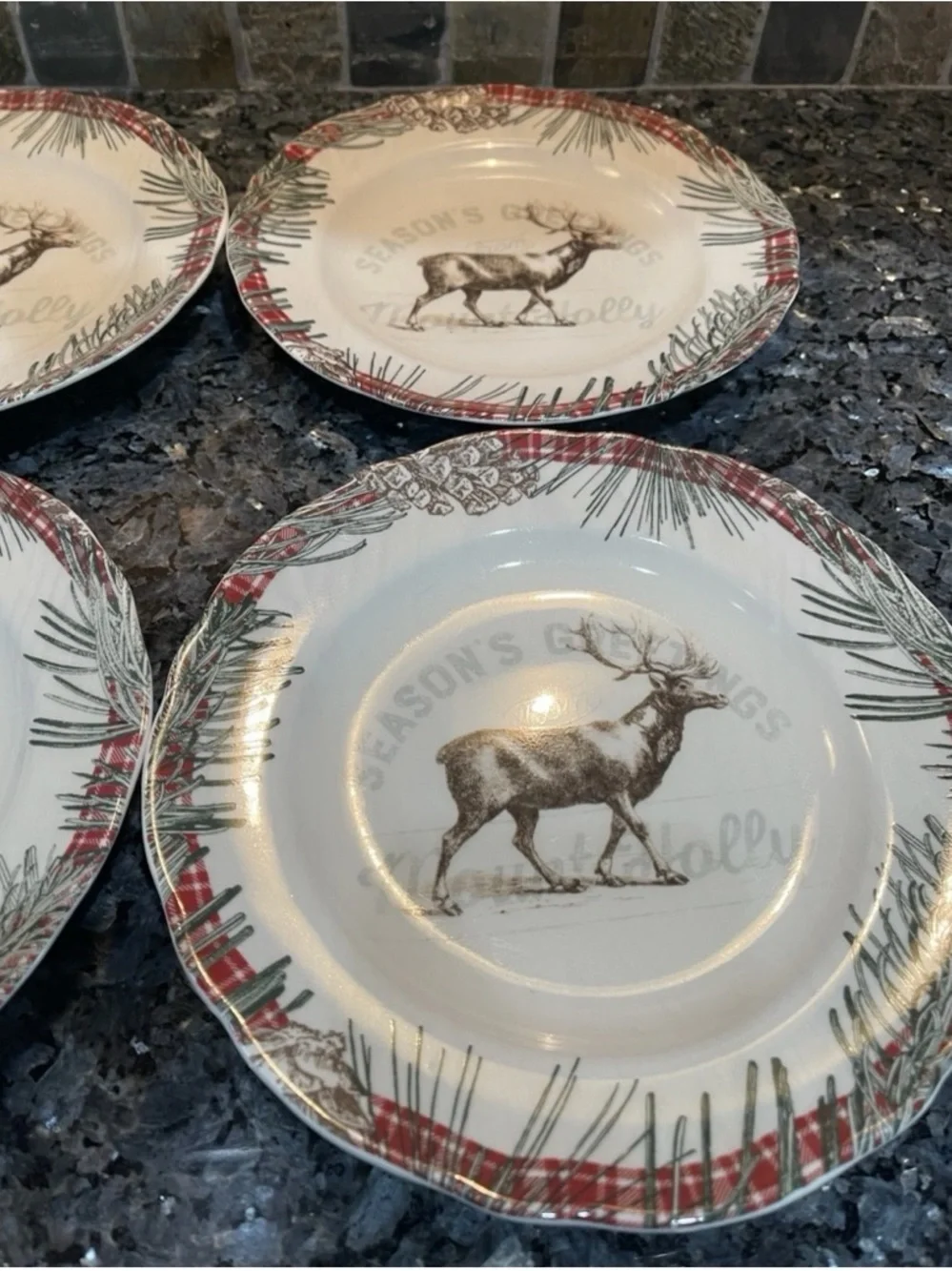 Robert Stanley Set of 4 Christmas Plates 8.5” Pine Lodge NWT